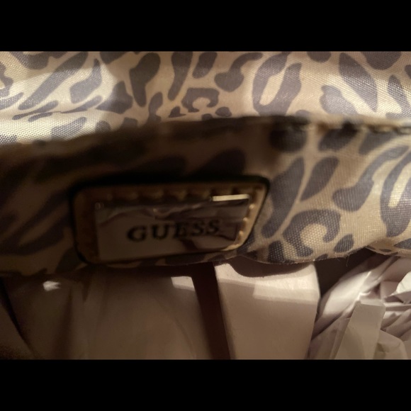 Guess Large signature handbag - Picture 6 of 6